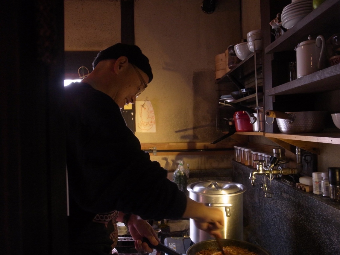 講師：〝カレーの湖〟店主の寺町氏