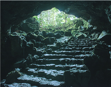 Komakado Kazaana (Komakado Wind Cave)