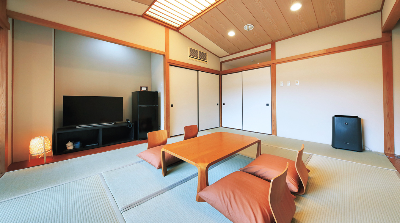 Deluxe Japanese Room